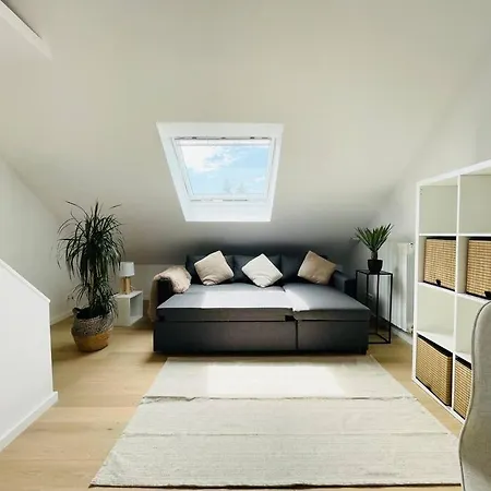 아파트 Modern Townhouse With Private Garden *